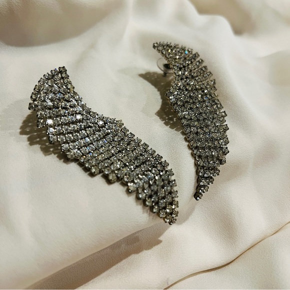 Silver rhinestone 💎 winged earrings - Picture 6 of 7